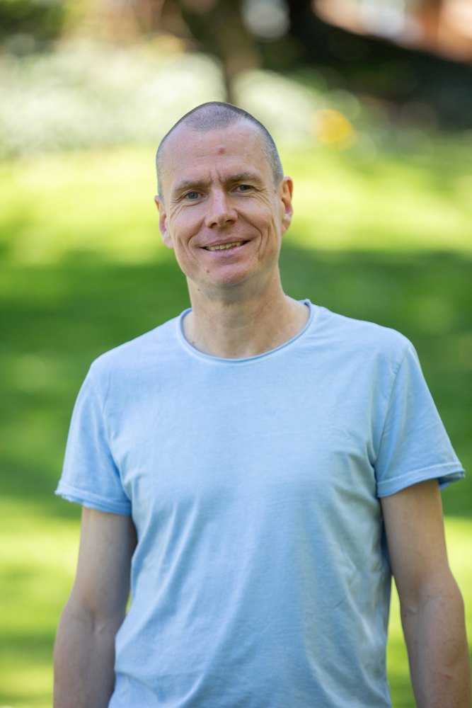 Dr. Stefan Dressler